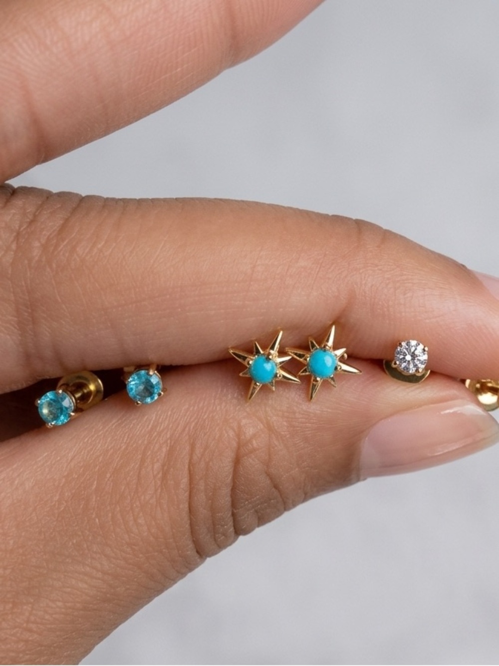 ⭐️FINAL PRICE #234 Gold Plated Starburst Blue Cubic Zirconia Stud Earrings
